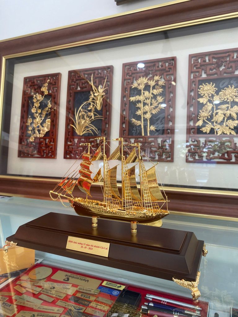 Quà mạ vàng thực tế