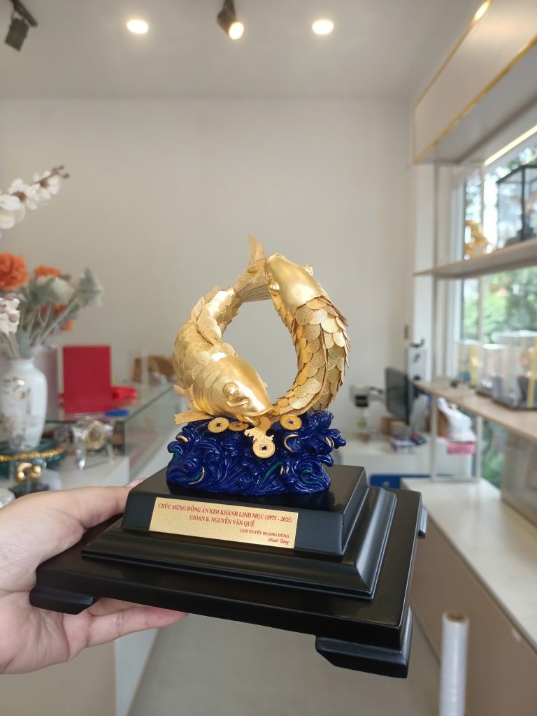 Tượng song ngư mạ vàng 24K sang trọng