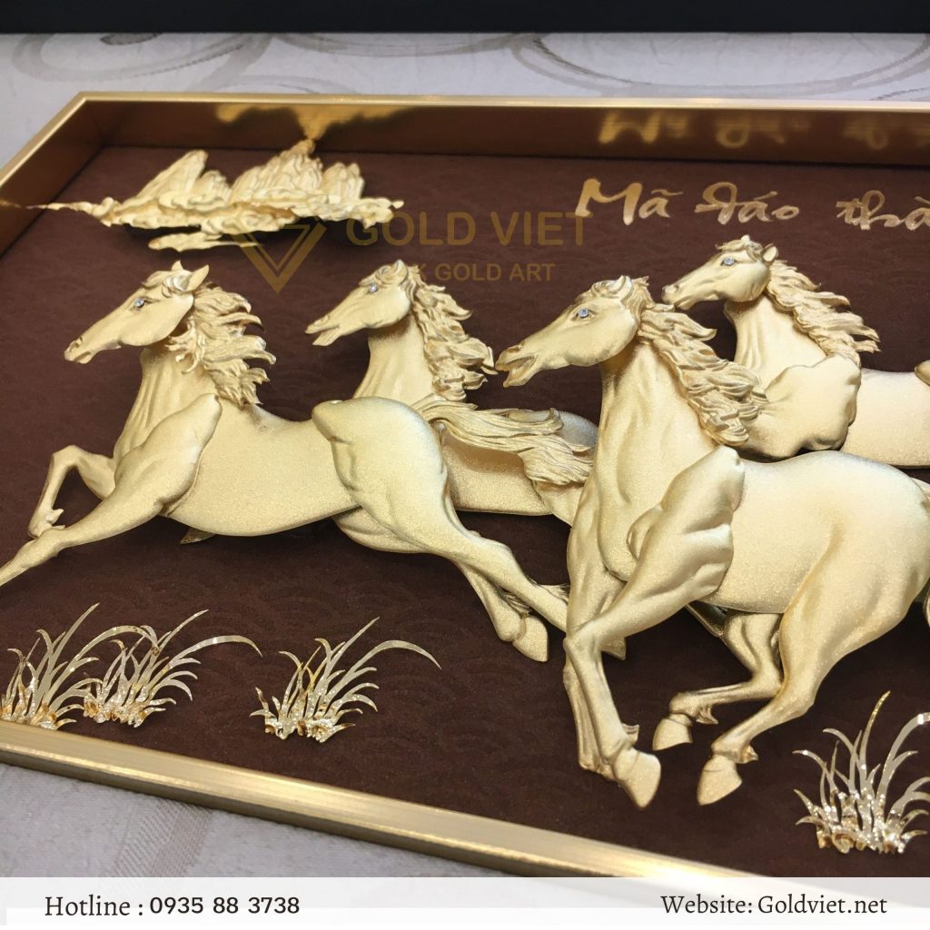 Tranh bát mã truy phong