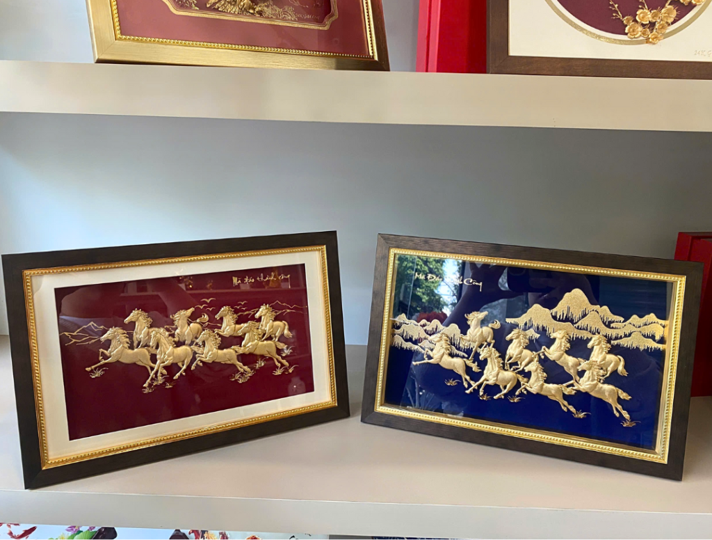 Tranh bát mã mạ vàng 24K